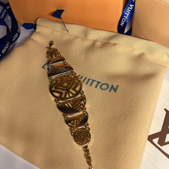 Vintage (Sha)Tribal/Lunar Phase Bracelet with Louis Vuitton Gift bag and box. - Picture 8 of 14